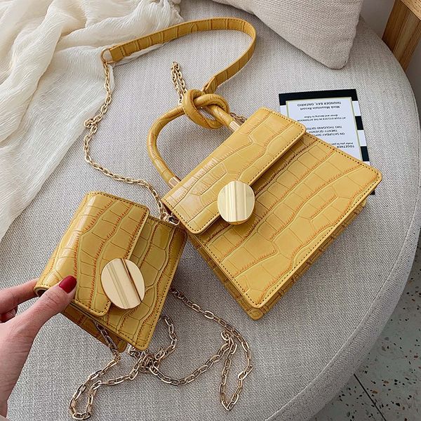 summer niche female 2019 new korean fashion quarterly base bag chain versatile fashion messenger bag
summer niche female 2019 new korean fashion quarterly base bag chain versatile fashion messenger bag