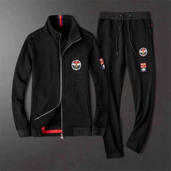 2020 designer summer designer tracksuit mens tracksuit sportswear medusa men luxury sweatsuit pullover with casual jogger pants suits, Gray
2020 designer summer designer tracksuit mens tracksuit sportswear medusa men luxury sweatsuit pullover with casual jogger pants suits, Gray