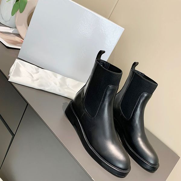 autumn and winter fashion classic round head genuine leather simple martin boots women boots short boots flat boot, Black
autumn and winter fashion classic round head genuine leather simple martin boots women boots short boots flat boot, Black