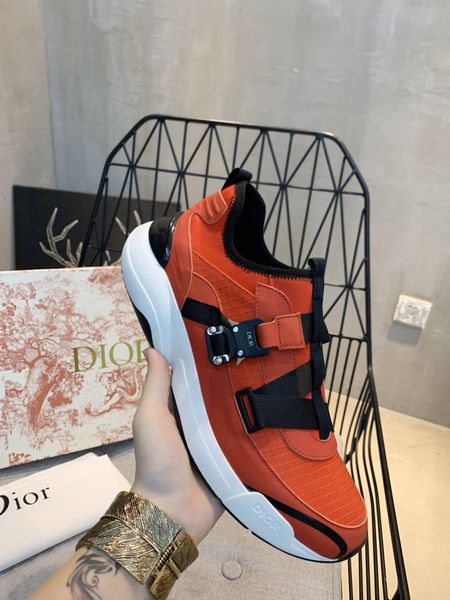 моды роскошные женщины ботинки обычай женщин кроссовки высокого качества ботинок женщин кожаные женские b24 runtek sneaker in черный неопрен, Black
моды роскошные женщины ботинки обычай женщин кроссовки высокого качества ботинок женщин кожаные женские b24 runtek sneaker in черный неопрен, Black