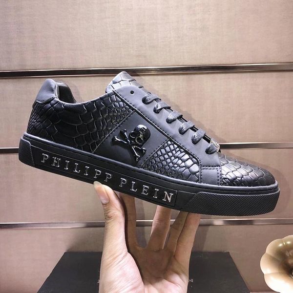 lace -up vintage luxury men 's sports shoes logo style drop ship zapatos de hombre with origin box plus size outdoor walking shoes foo
lace -up vintage luxury men 's sports shoes logo style drop ship zapatos de hombre with origin box plus size outdoor walking shoes foo