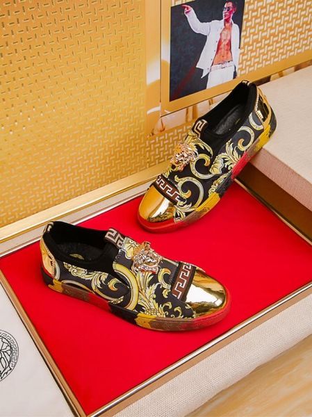 2020u luxury limited edition medusa print casual casual sneakers, fashionable wild outdoor men's shoes, size: 38-45, Black
2020u luxury limited edition medusa print casual casual sneakers, fashionable wild outdoor men's shoes, size: 38-45, Black