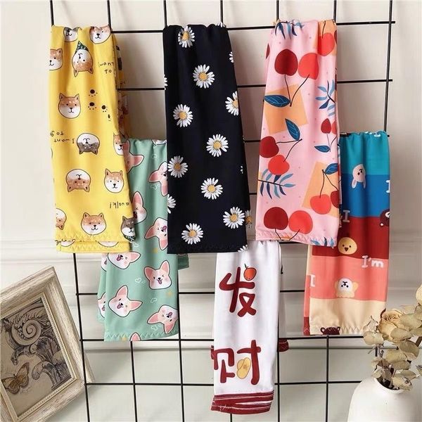 korean summer sunscreen sleeves sleeve driving gauntlets coat gloves and gloves arm ice silk sleeve thin oversleeves, Black
korean summer sunscreen sleeves sleeve driving gauntlets coat gloves and gloves arm ice silk sleeve thin oversleeves, Black