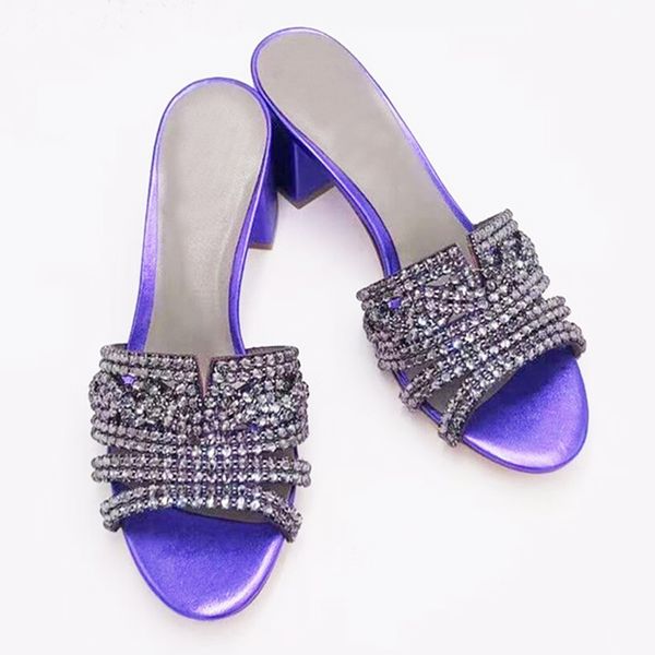 rhinestone площади коренастый высокие каблуки тапочки женщин цепи побрякушки побрякушки кристалл дизайнер сандалии лета партии свадьбы обувь, Black
rhinestone площади коренастый высокие каблуки тапочки женщин цепи побрякушки побрякушки кристалл дизайнер сандалии лета партии свадьбы обувь, Black