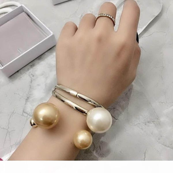 europe and america new fashion trendy women bracelets gold plated big pearl bracelets bangles for girls women for party waedding nice gift, Golden;silver
europe and america new fashion trendy women bracelets gold plated big pearl bracelets bangles for girls women for party waedding nice gift, Golden;silver