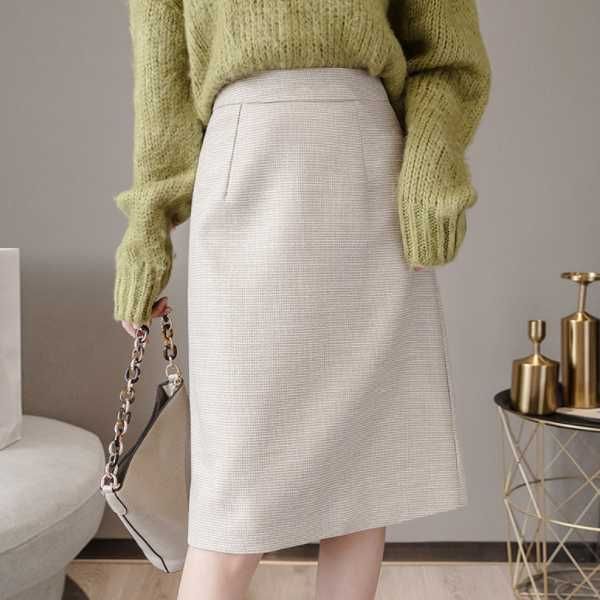 2020 autumn woolen midi long ladies skirts high waist vintage houndstooth women's skirt bright silk jupe femme da337, Black
2020 autumn woolen midi long ladies skirts high waist vintage houndstooth women's skirt bright silk jupe femme da337, Black