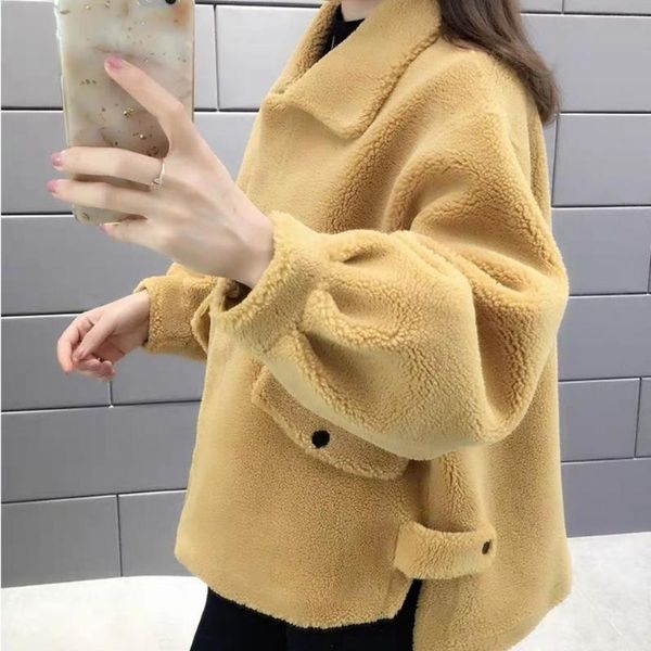 2020 winter women sheep shearling fur coat real lamb fur covered button coat korean outwear mujer thick warm jacket a225, Black
2020 winter women sheep shearling fur coat real lamb fur covered button coat korean outwear mujer thick warm jacket a225, Black