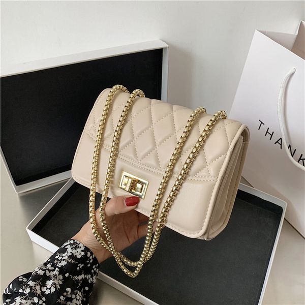 2020 женщины новой мода solid mini chain закрылки pu алмазной lattice плеча сумка crossbody офис daily
2020 женщины новой мода solid mini chain закрылки pu алмазной lattice плеча сумка crossbody офис daily