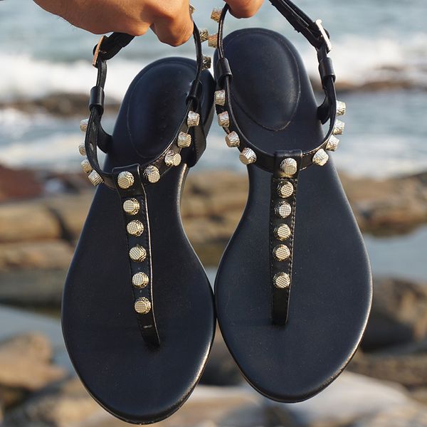 2020 new arrival luxury rivet women sandals runway brand flip flops flat shoes ladies summer casual beach sandals shoes, Black
2020 new arrival luxury rivet women sandals runway brand flip flops flat shoes ladies summer casual beach sandals shoes, Black