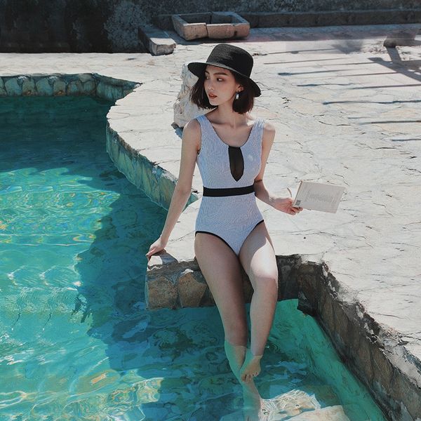 yimeishan triangle swimsuit one-piece small chest gathered to cover belly slimming conservative swimsuit, Black;red
yimeishan triangle swimsuit one-piece small chest gathered to cover belly slimming conservative swimsuit, Black;red