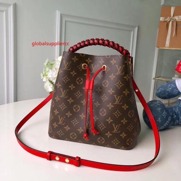 women shoulder bags women chain bags crossbody bag fashion leather handbags female purse bag size:26cm*26cm*17.5 cm m435
women shoulder bags women chain bags crossbody bag fashion leather handbags female purse bag size:26cm*26cm*17.5 cm m435