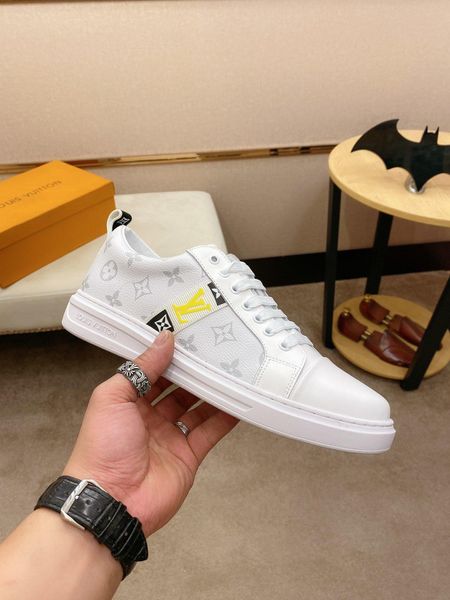new luxury personality men's casual shoes fashion lace sports shoes business travel men's shoes original box packaging zapatos hom, Black
new luxury personality men's casual shoes fashion lace sports shoes business travel men's shoes original box packaging zapatos hom, Black