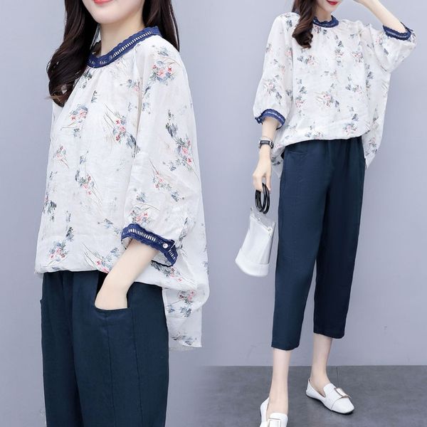 2020 coat new women's summer two-piece suit pants large size floral capri pants casual fashion suit women's western style, Gray
2020 coat new women's summer two-piece suit pants large size floral capri pants casual fashion suit women's western style, Gray