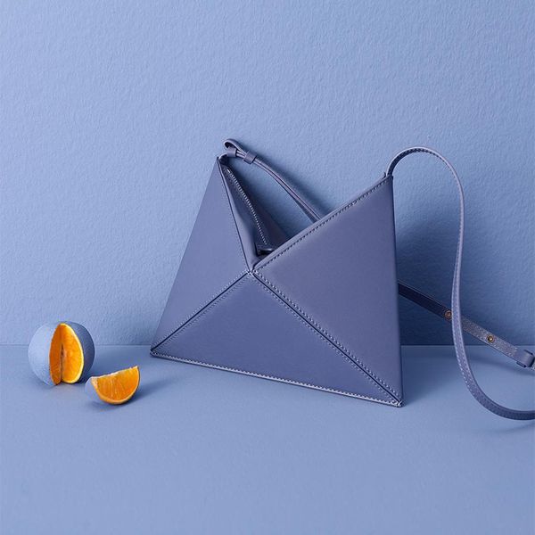 designer bagsimple small cold wind origami folding rhombic triangular sloping single shoulder bag female bag
designer bagsimple small cold wind origami folding rhombic triangular sloping single shoulder bag female bag