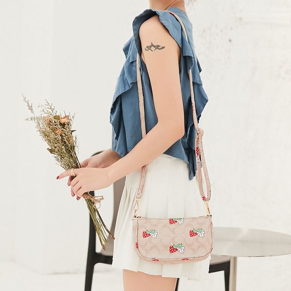 retro flower / insect print women messenger handbags pu leather street casual solid zipper shoulder bags bolsa mujer 2020 sac
retro flower / insect print women messenger handbags pu leather street casual solid zipper shoulder bags bolsa mujer 2020 sac