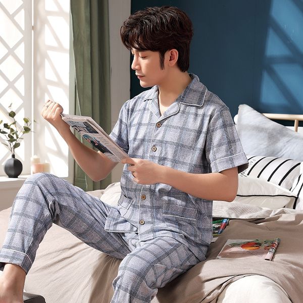 new and pajamas trousers cotton pajamas men's autumn men's short-sleeved trousers cardigan lapel extra-large home suit, Black;brown
new and pajamas trousers cotton pajamas men's autumn men's short-sleeved trousers cardigan lapel extra-large home suit, Black;brown