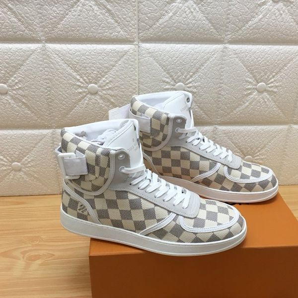 0127 men's designer casual sports shoes and famous brand outdoor casual shoes, fast delivery in the original box, Black
0127 men's designer casual sports shoes and famous brand outdoor casual shoes, fast delivery in the original box, Black