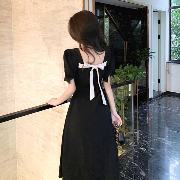 elegant goddess style 2020 platycodon grandiflorum french small dress hepburn style square collar medium-length small black dress, Black;gray
elegant goddess style 2020 platycodon grandiflorum french small dress hepburn style square collar medium-length small black dress, Black;gray