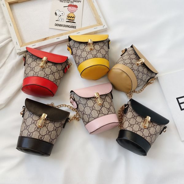girls crotch korean cute fashion presbyopia small small bucket fashionable girl bag princess bag
girls crotch korean cute fashion presbyopia small small bucket fashionable girl bag princess bag