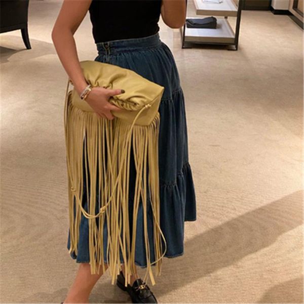 tassel handbag new 2020 web celebrity same shoulder cross-body bag fashion versatile personality women bags
tassel handbag new 2020 web celebrity same shoulder cross-body bag fashion versatile personality women bags