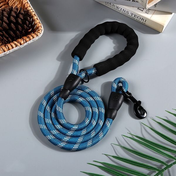 est dog supplies comfortable lead rope nylon reflective round dog leash medium-large dog leash pet supplies
est dog supplies comfortable lead rope nylon reflective round dog leash medium-large dog leash pet supplies