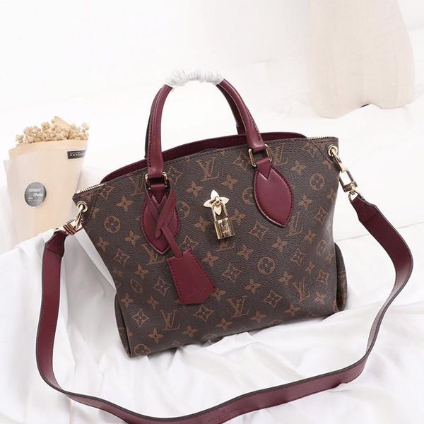 урожай классический женщины роскошная сумка сумки кожи плеча crossbody сумка lady сумки top handle totes сумка быстрая доставка
урожай классический женщины роскошная сумка сумки кожи плеча crossbody сумка lady сумки top handle totes сумка быстрая доставка