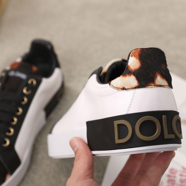 2020o new embroidered leather casual shoes outdoor men's and women's sports shoes fashion trend graffiti wild couple shoes, size 3, Black
2020o new embroidered leather casual shoes outdoor men's and women's sports shoes fashion trend graffiti wild couple shoes, size 3, Black