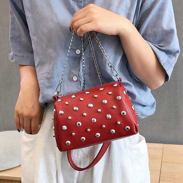 handbags for women 2020 summer bag vintage clutches shoulder flap bags chains rivet versatile crossbody luxury bag solid
handbags for women 2020 summer bag vintage clutches shoulder flap bags chains rivet versatile crossbody luxury bag solid