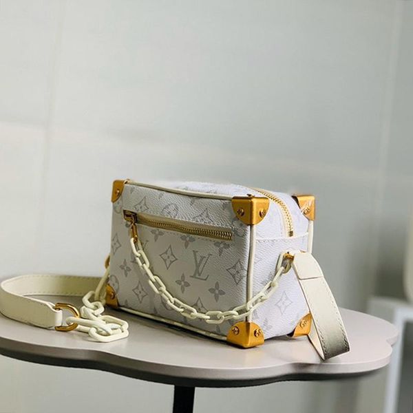 fast delivery womens shoulder bags with origin box luxury design womens leather shoulder crossbody bag lady simple style handbag sale
fast delivery womens shoulder bags with origin box luxury design womens leather shoulder crossbody bag lady simple style handbag sale