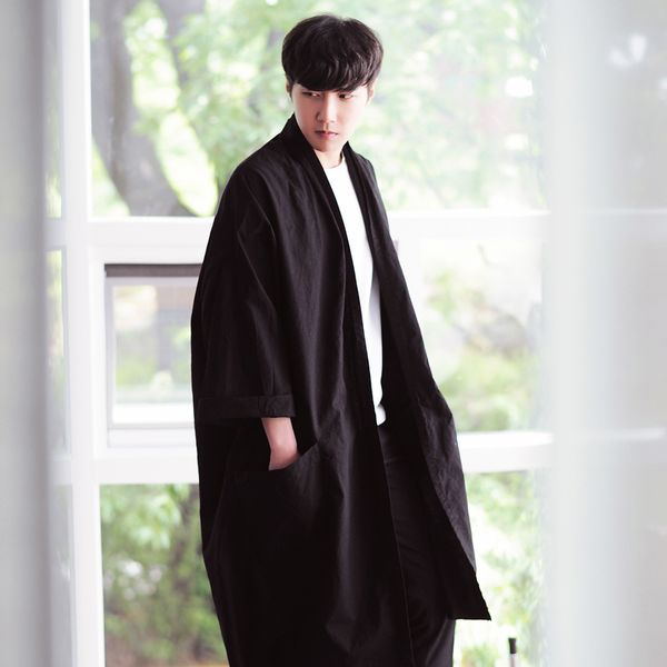 2020 autumn male personality solid color loose no button trench loose singer clothingm-2xxl, Tan;black
2020 autumn male personality solid color loose no button trench loose singer clothingm-2xxl, Tan;black