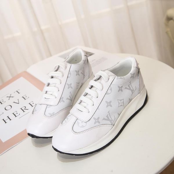 new30 luxury ladies casual shoes fashion personality wild sports shoes outdoor comfortable women's shoes original box fast delivery, Black
new30 luxury ladies casual shoes fashion personality wild sports shoes outdoor comfortable women's shoes original box fast delivery, Black