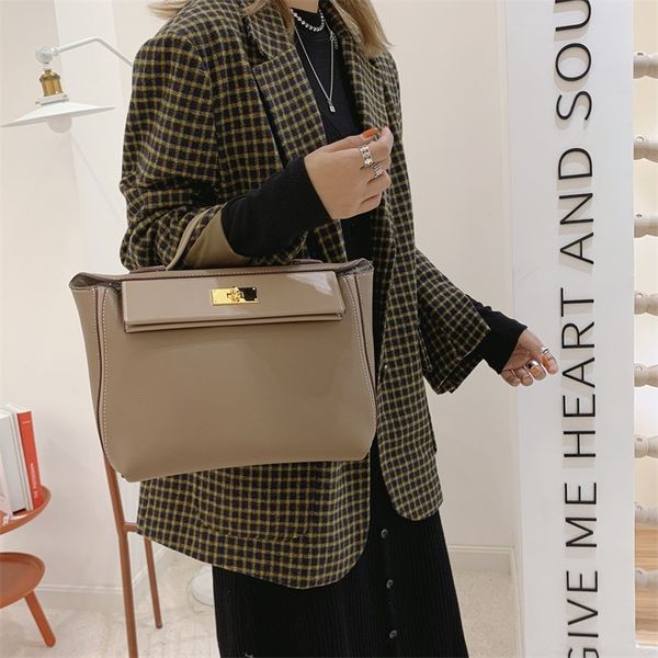 designer bag genuine leather single shoulder ladies hand bags woman luxury handbags women bags designer solid color handbag
designer bag genuine leather single shoulder ladies hand bags woman luxury handbags women bags designer solid color handbag
