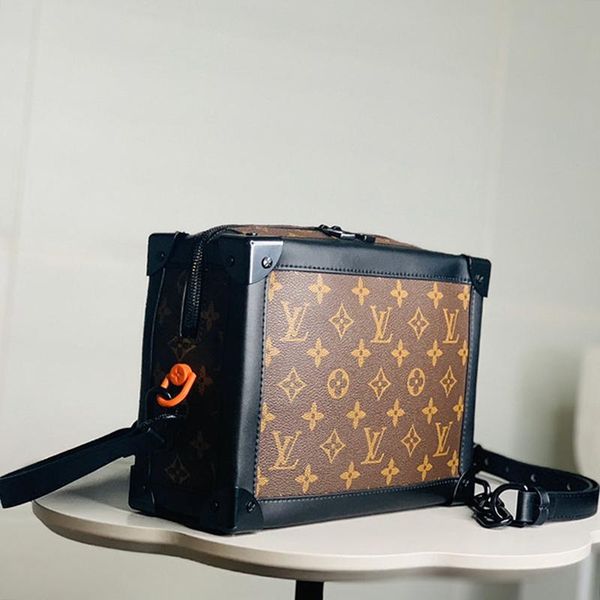 womens shoulder bags ladies zipper messenger bags with origin box vintage fashion women leather shoulder crossbody bag
womens shoulder bags ladies zipper messenger bags with origin box vintage fashion women leather shoulder crossbody bag