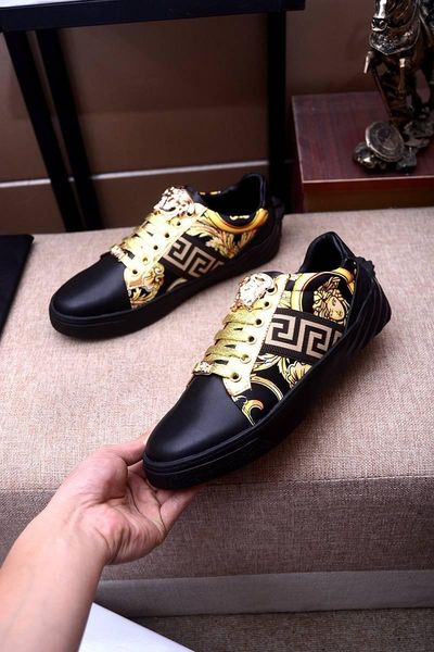 2020r high-quality fashionable leather printing low-casual men's tide shoes, fashionable wild breathable sports running shoes,size, Black
2020r high-quality fashionable leather printing low-casual men's tide shoes, fashionable wild breathable sports running shoes,size, Black