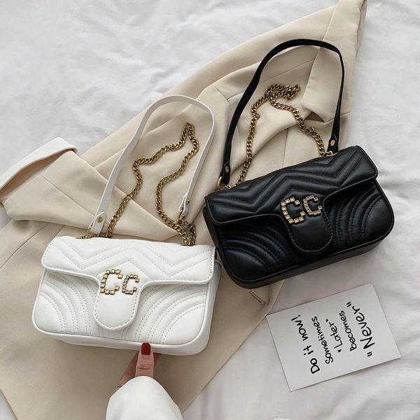 sell women's new classic fashion inclined shoulder bag chain joining together shoulder strap
sell women's new classic fashion inclined shoulder bag chain joining together shoulder strap