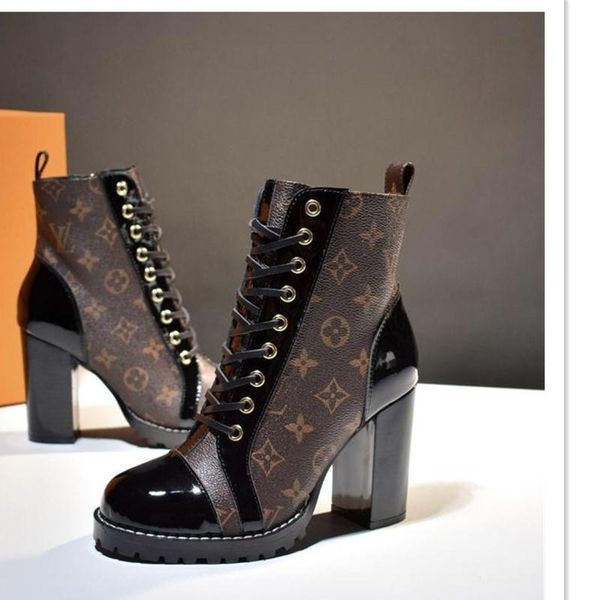57 new women's casual shoes, luxury designer women's shoes, outdoor travel party shoes, original box packaging, Black
57 new women's casual shoes, luxury designer women's shoes, outdoor travel party shoes, original box packaging, Black