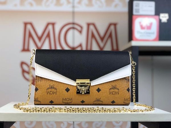 the new diagonal package designer clamshell bag ladies fashion chain small square bag ladies casual party casual small bag 6227
the new diagonal package designer clamshell bag ladies fashion chain small square bag ladies casual party casual small bag 6227