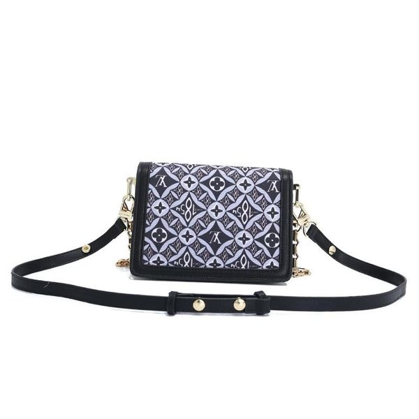 trend style women leather small flap crossbody bag sac bandouli ère new arrival womens chain messenger bags luxury designer shoulder bag
trend style women leather small flap crossbody bag sac bandouli ère new arrival womens chain messenger bags luxury designer shoulder bag