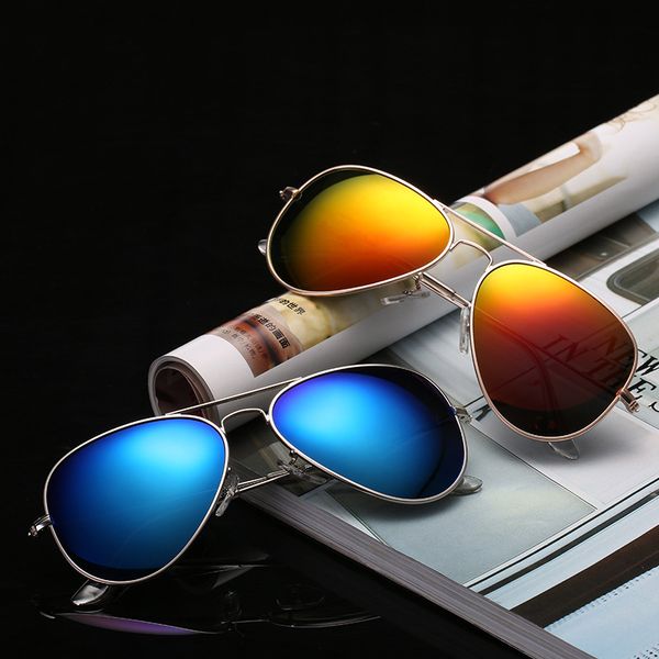 style in europe and the polarized sunglasses coating pilot frog mirror manufacturers selling 3025, White;black
style in europe and the polarized sunglasses coating pilot frog mirror manufacturers selling 3025, White;black