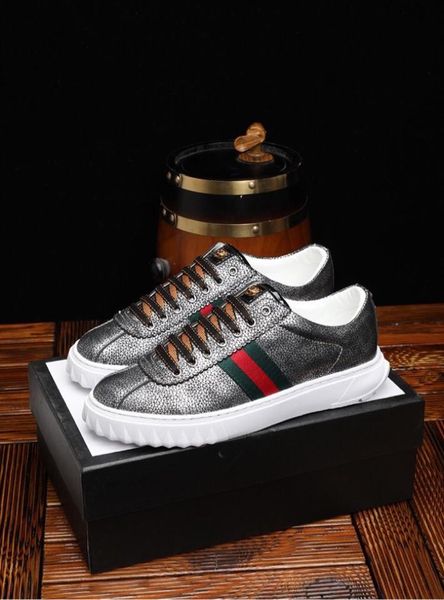 2020-2019v italian men's designer shoes casual shoes and suede sneakers green red stripes casual designer sports shoelace box
2020-2019v italian men's designer shoes casual shoes and suede sneakers green red stripes casual designer sports shoelace box