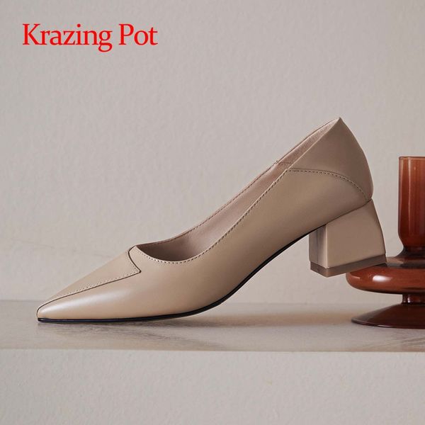 krazing pot 2020 autumn shoes women high fashion solid shallow pointed toe thick med heels slip on office lady dress pumps l31, Black
krazing pot 2020 autumn shoes women high fashion solid shallow pointed toe thick med heels slip on office lady dress pumps l31, Black