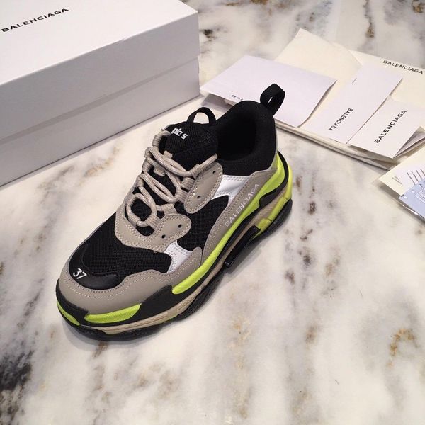 2020co mens designer shoes running sneakers monogram flowers rubber outsole casual sneakers mens jogging shoelaces original box packaging, Black
2020co mens designer shoes running sneakers monogram flowers rubber outsole casual sneakers mens jogging shoelaces original box packaging, Black