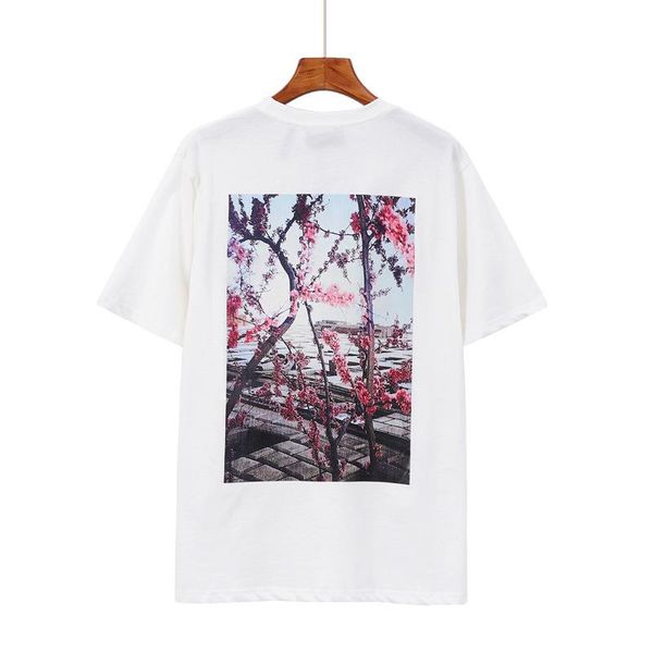 2020ss fear of god essentials fog floral plum couple casual loose short sleeve men and women t-shirt, Black;brown
2020ss fear of god essentials fog floral plum couple casual loose short sleeve men and women t-shirt, Black;brown