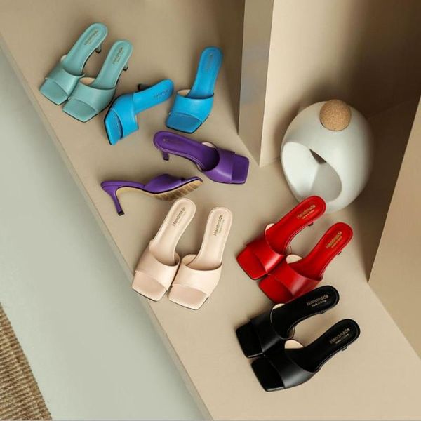2020 summer new high-quality slippers women wear middle-heeled slippers open-toe fine-heeled sandals sandals sandals half drag size 35-43, Black;red
2020 summer new high-quality slippers women wear middle-heeled slippers open-toe fine-heeled sandals sandals sandals half drag size 35-43, Black;red