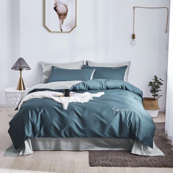 solid modern bedding set satin silk bed linen set single double bedcover bedspread on bed sheet with elastic band
solid modern bedding set satin silk bed linen set single double bedcover bedspread on bed sheet with elastic band