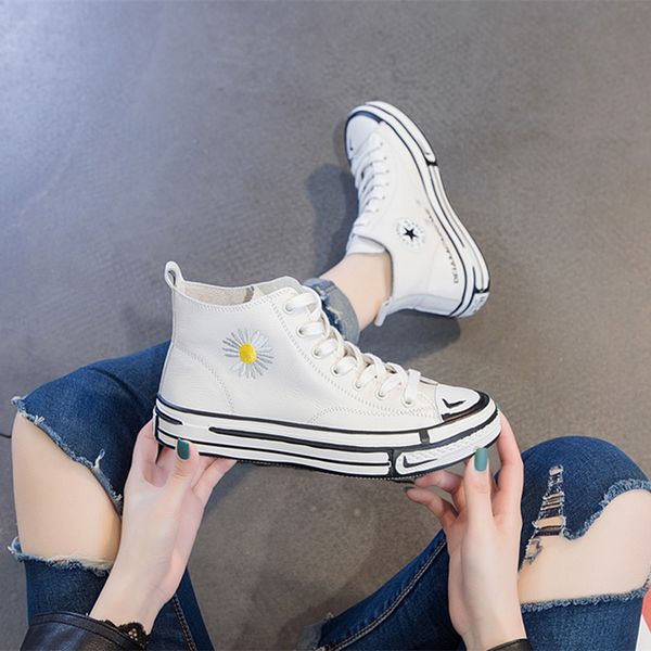 of 2020 with a small white shoes han edition joker little daisy leather high help students casual shoes wholesale, Black
of 2020 with a small white shoes han edition joker little daisy leather high help students casual shoes wholesale, Black