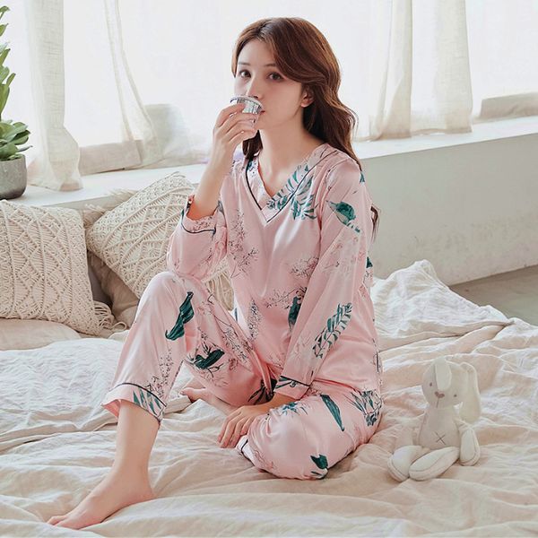 pajamas female summer thin long sleeve spring and autumn viscose imitated silk fabric set silk autumn and winter two-piece, Black;red
pajamas female summer thin long sleeve spring and autumn viscose imitated silk fabric set silk autumn and winter two-piece, Black;red