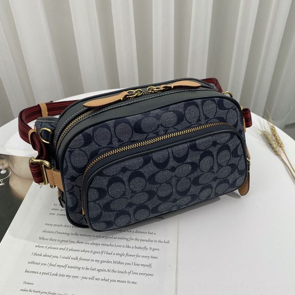2020 new xiangbray running chambray classic printing multifunctional canvas chest mobile camera phone bag camera mobile phone bag bag
2020 new xiangbray running chambray classic printing multifunctional canvas chest mobile camera phone bag camera mobile phone bag bag