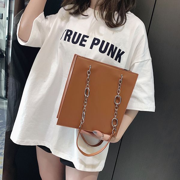 2020 new korean version of the crossbody bag women's fashion shoulder small square bag cute clutch female
2020 new korean version of the crossbody bag women's fashion shoulder small square bag cute clutch female