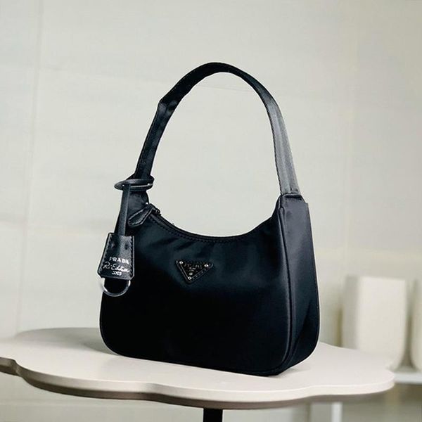 new arrival women simple style zipper armpit bag luxury design shoulder bags with origin box ladies hobo bag fast delivery
new arrival women simple style zipper armpit bag luxury design shoulder bags with origin box ladies hobo bag fast delivery